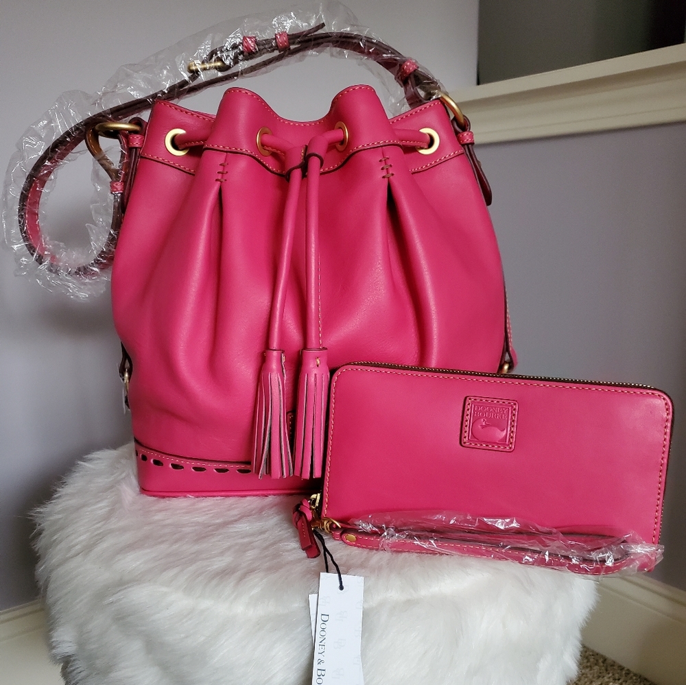 Dooney & Bourke Florentine Drawstring Set